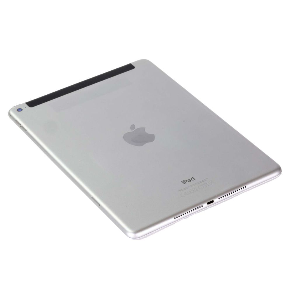 iPad Air 2 leicht seitlich mit der Rückseite in der Farbe schwarz/grau