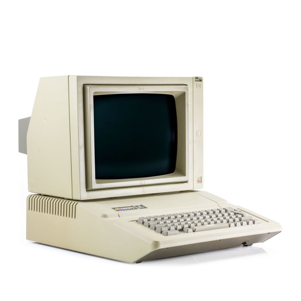 Apple IIe seitlich, schräg