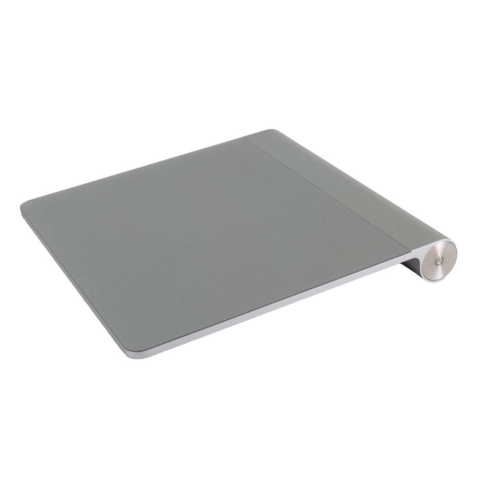 Magic Trackpad mit Batteriefach