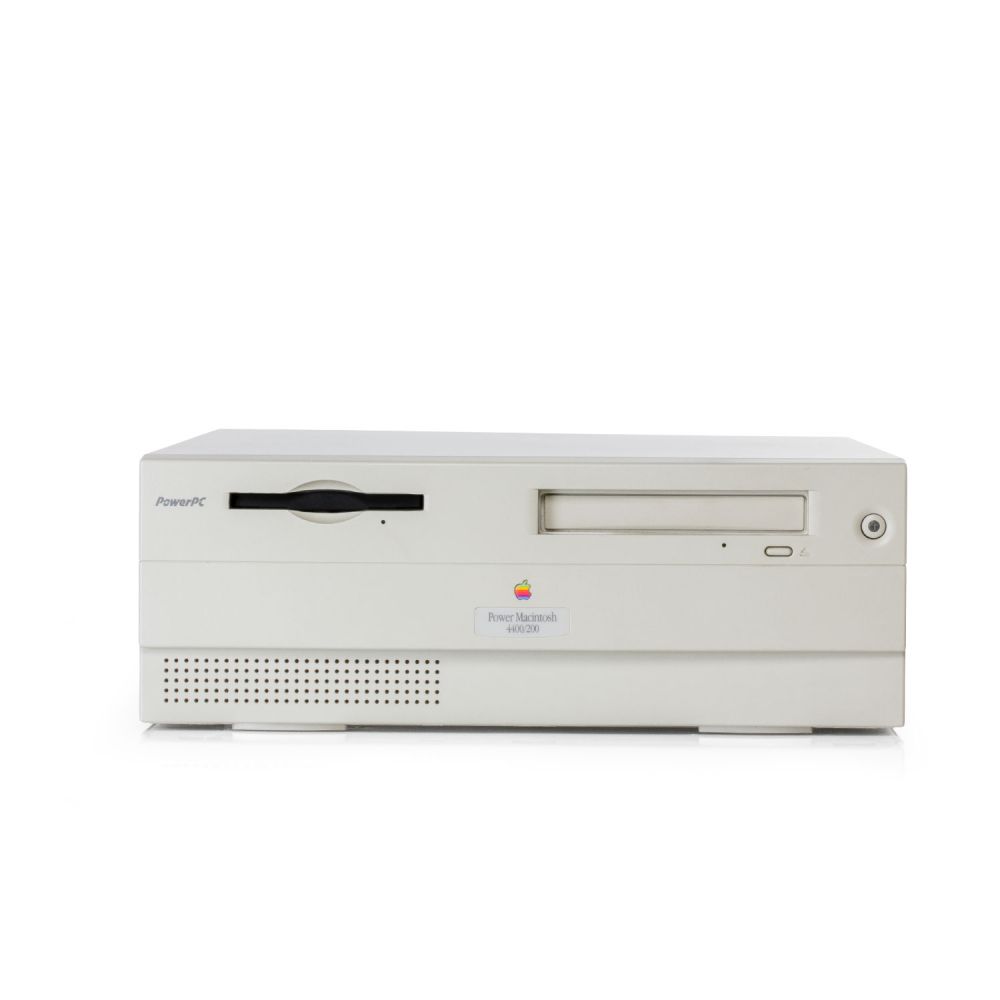 Power Macintosh 4400/200 Front