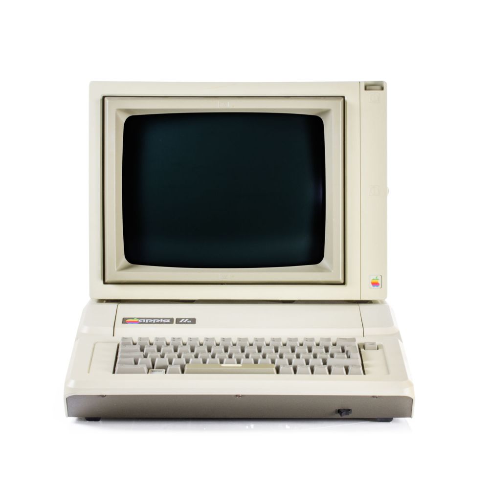Apple IIe Front