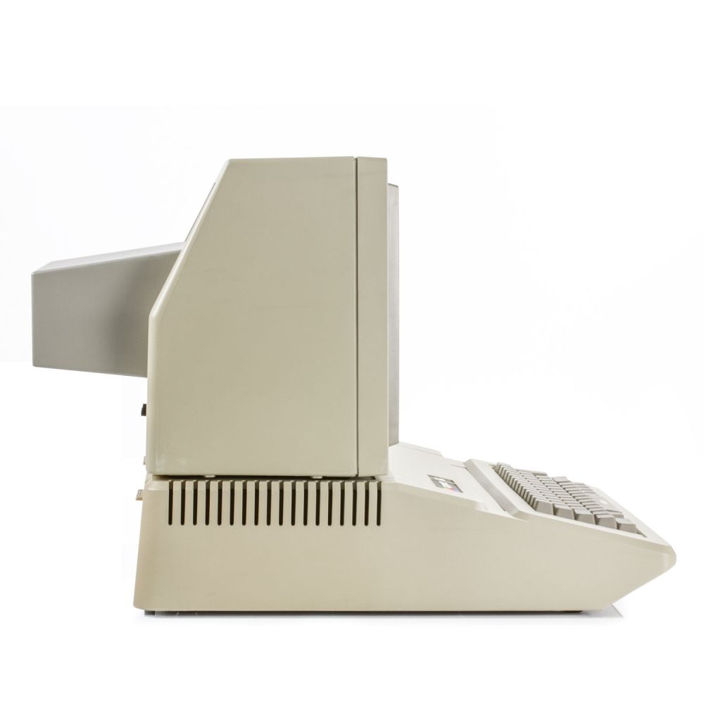 Apple IIe von der Seite