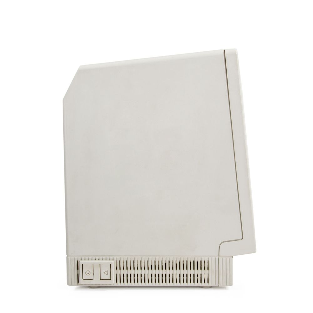 Macintosh SE von der Seite