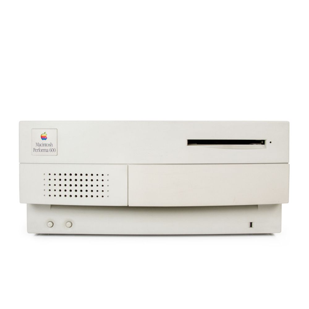 Macintosh Performa 600 von vorne