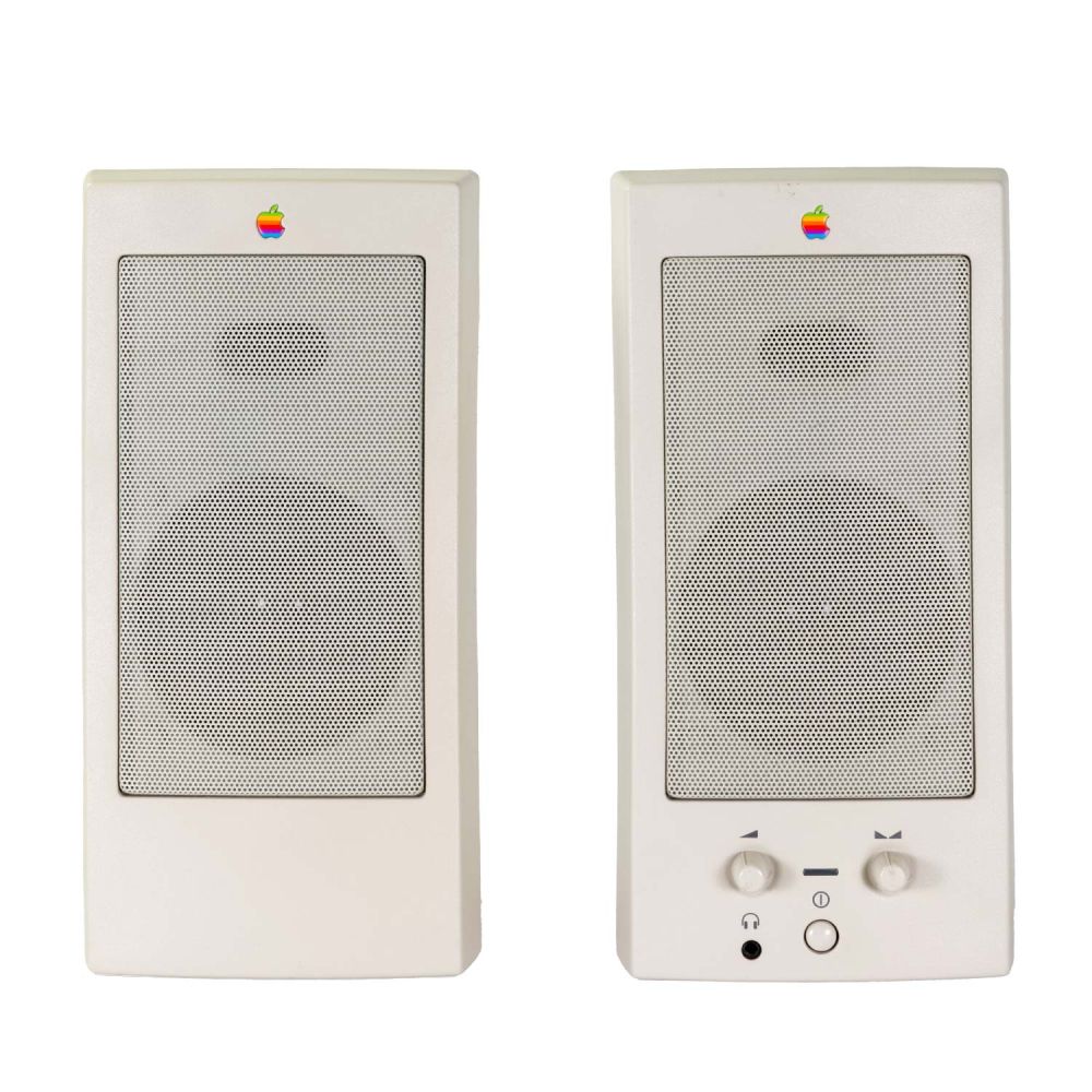 AppleDesign Powered Speakers beide von vorne